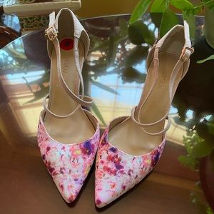 Expression High heels Floral Pink sandals in Size 8